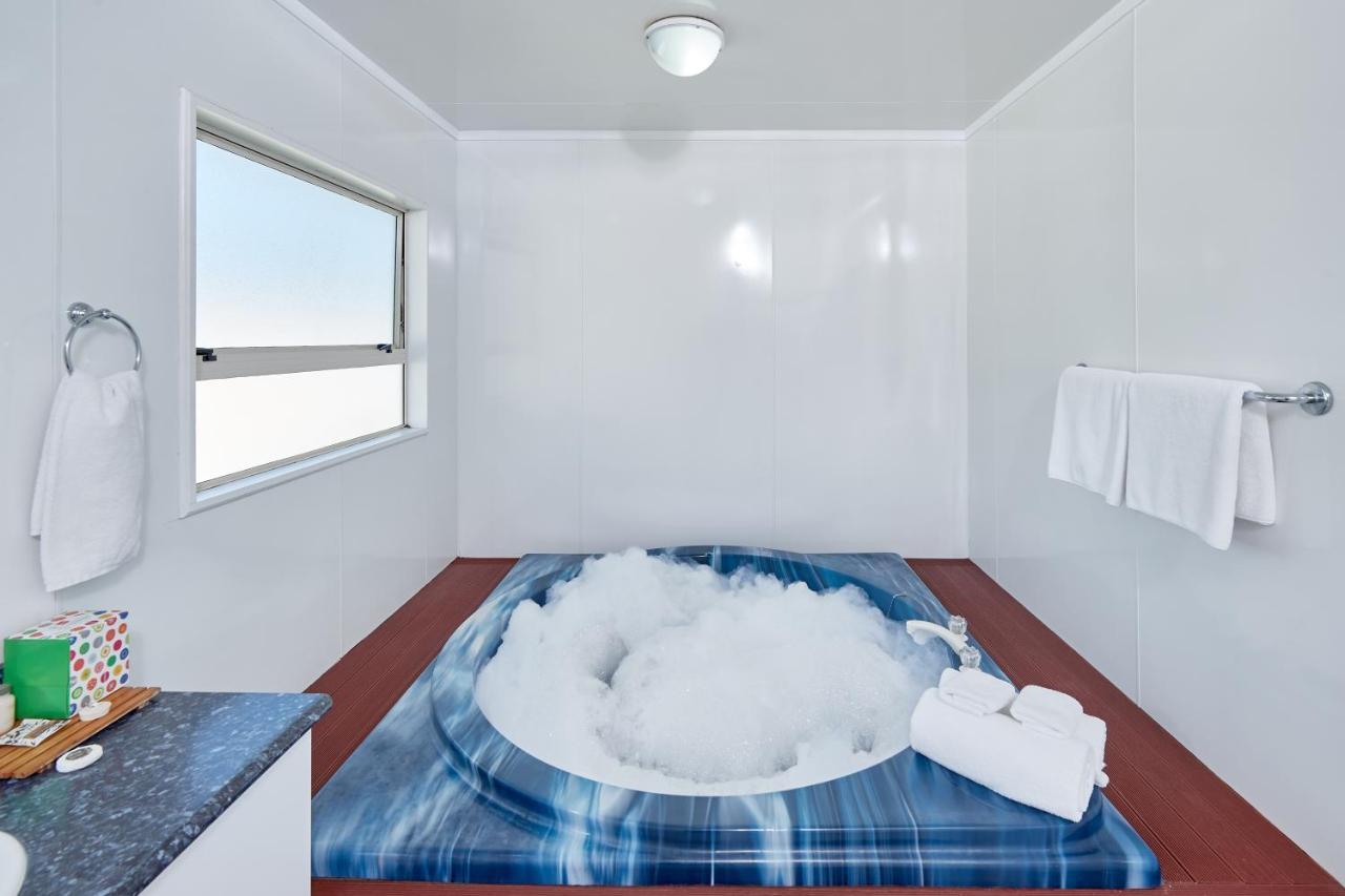 Livingston Motel ファカタネ エクステリア 写真